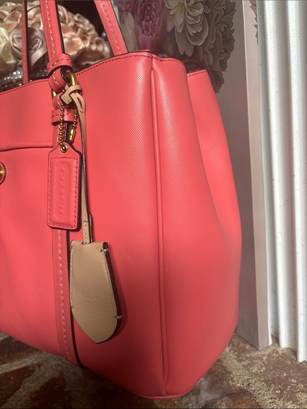 🌸 COACH Peyton Leather Jordan Double Zip Carryall in Coral (#F25669) 🌸 - Picture 6 of 7